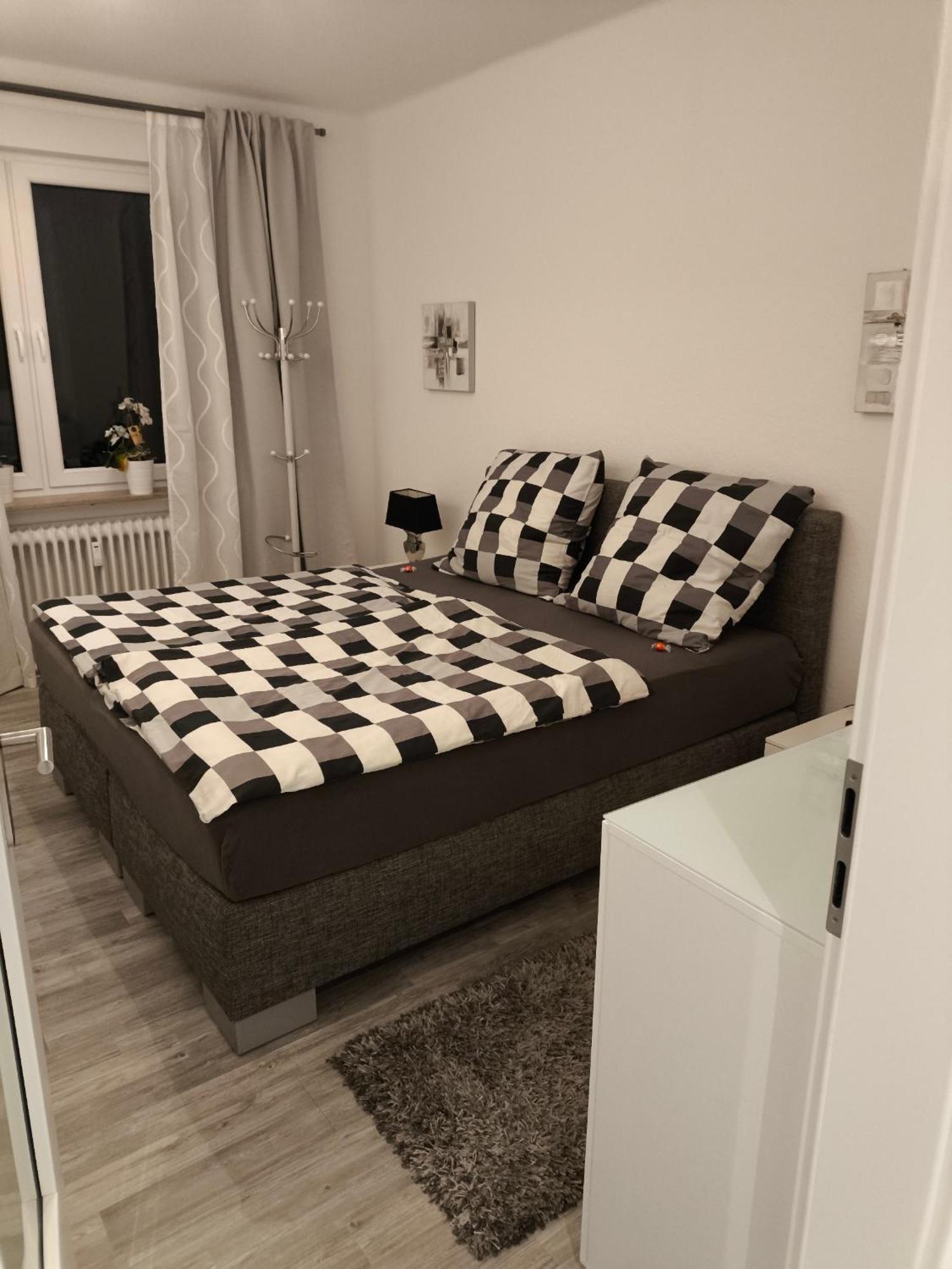 Premium Ferienwohnung "Christine ", Zentrale Ruhige Stadtlage 100 Qm Ebenerdige Dusche Terasse Kaminofen Zweibrücken Buitenkant foto